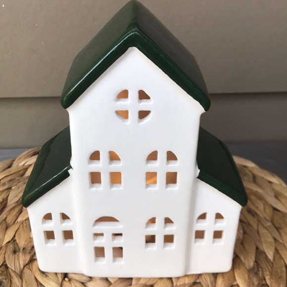 Lighted House Decoration - Picture 14 of 16